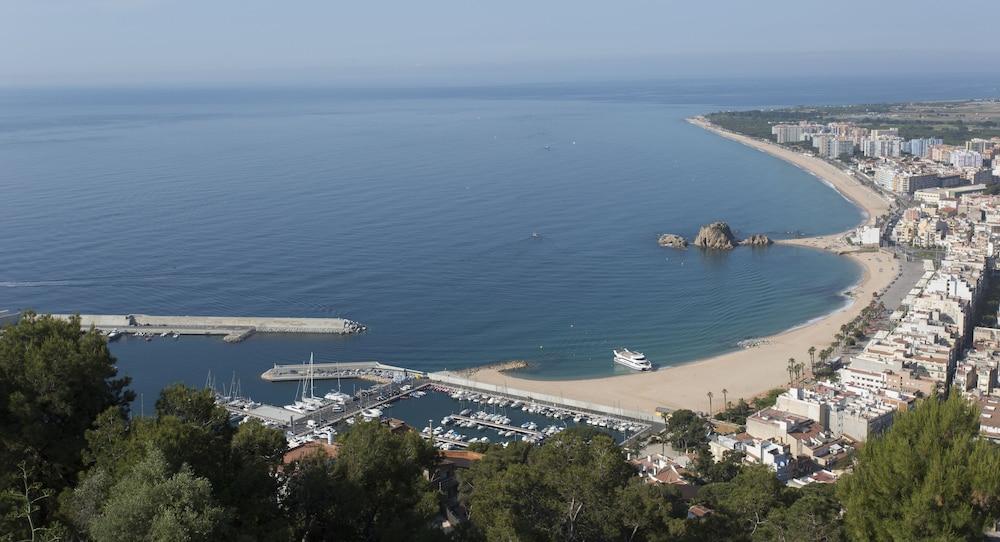 Pierre & Vacances Blanes Playa Esterno foto